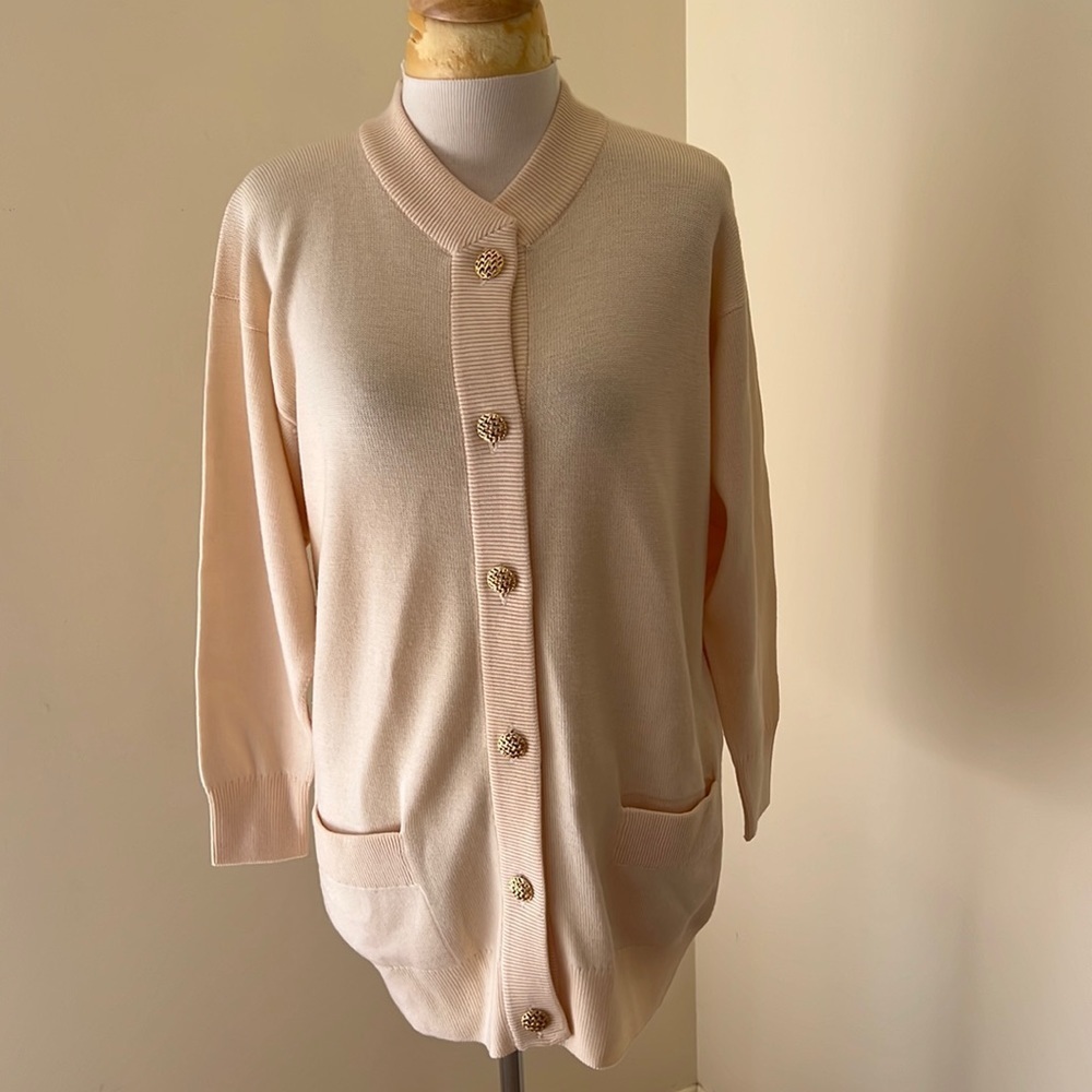 BALLANTYNE Size M cream merino wool gold front button Scottish cardigan